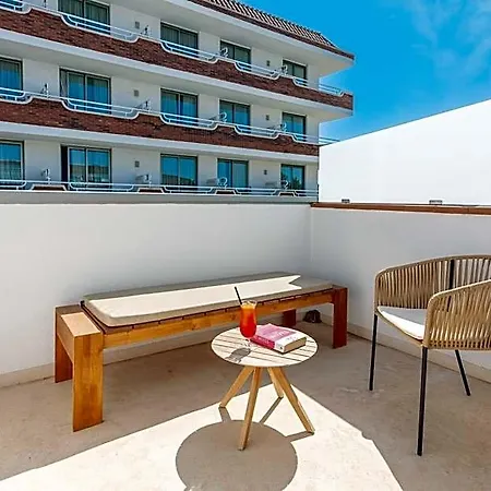 Dwo Sirius - Adults Only Malgrat de Mar